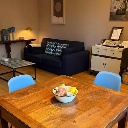 Apartment Claire De Angeli